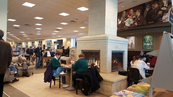 Fireplace at Barnes and Noble at University Park Mall