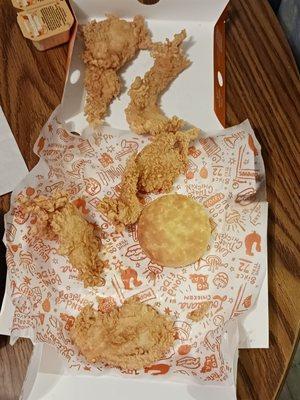 5 piece tenders & biscuit