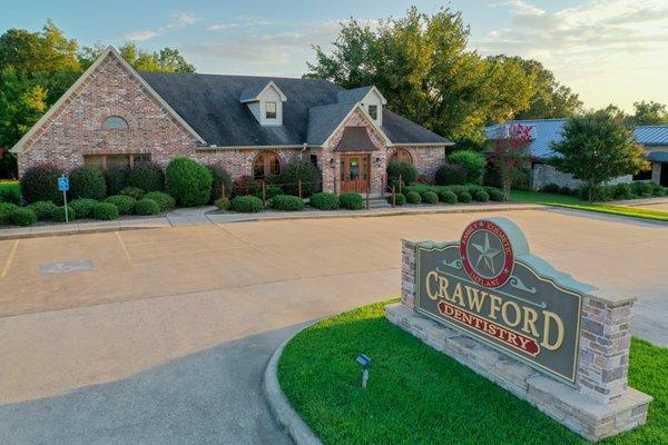 Dr.Lee Crawford Dentistry