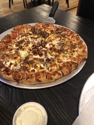 Medium brisket and cream cheese pizza