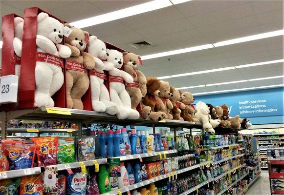 The holiday bear display!  I tell ya, it feels like someone's watching me when I shop here...