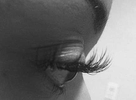 Beautiful, classic set of eyelash extensions!