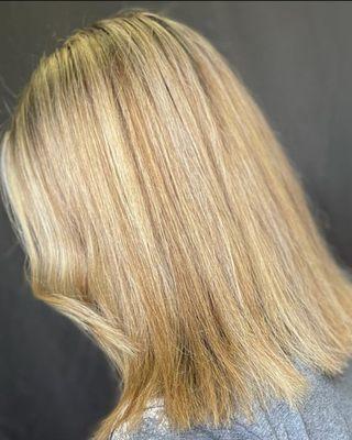 Honey blonde by Thania