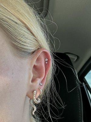 Double helix and third lobe