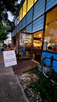 Storefront (09/20/22). @LanikaiBrewing #Lanikai #Kailua #Oahu #Beer #CraftBeer