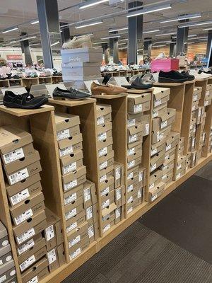 DSW Designer Shoe Warehouse