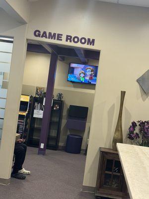 Entering on game room