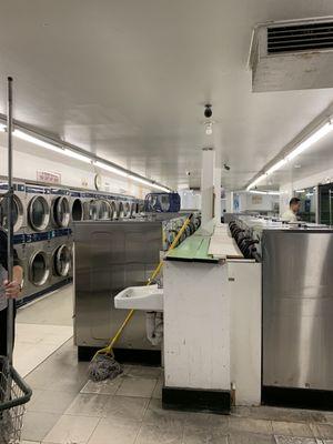 Tide Laundromat