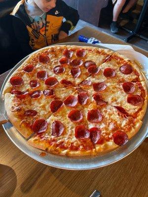 Medium Pepperoni Pizza