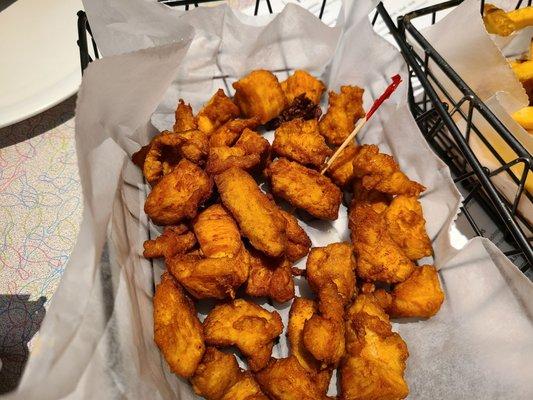 Spicy Chicken Bites in wet batter