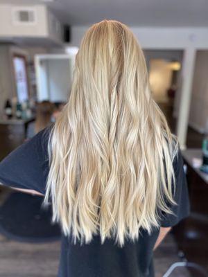 Natural blonde  haircut and style