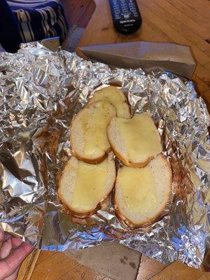 Garlic cheese bread.... I think the picture speaks for itself.. yikes