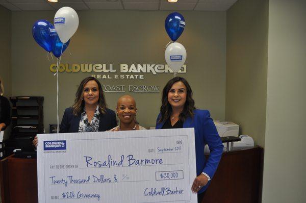 Work with the winning team, Coldwell Banker - Team Flores