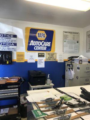 Front desk of Woodcrest Auto Service