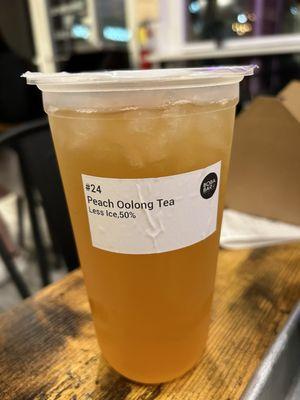 Peach oolong tea (less ice, less sugar)