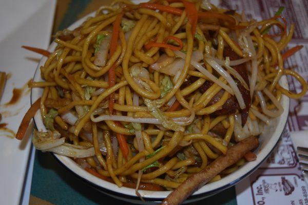 Gai Poo Lo Mein noodles! (6/17/18)