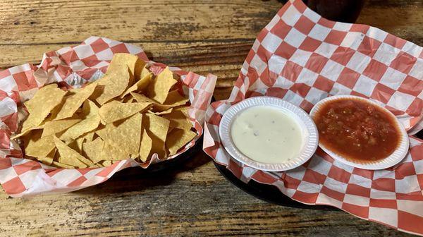 Chips & Salsa with White Queso Cheese Dip