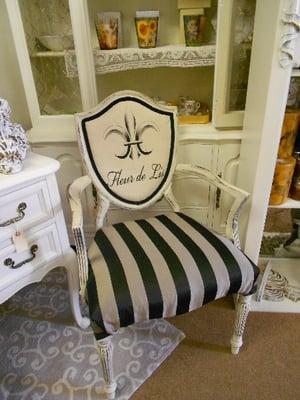 Fleur de Lis Chair