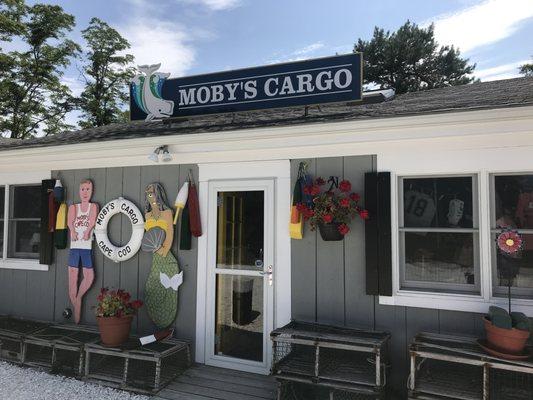 Moby's Cargo