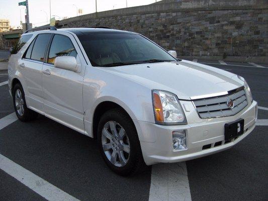 CADILLAC SRX