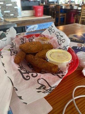 Jalapeño poppers & calamari straws with banana pepper aioli