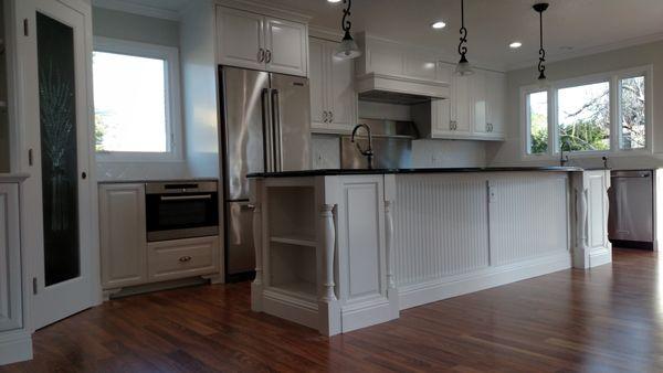 Custom Kitchen Cabinets