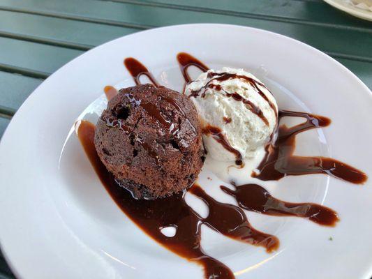 Flourless chocolate cake and ice cream