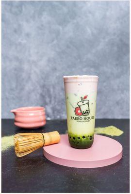 Matcha Latte w Sakura Foam