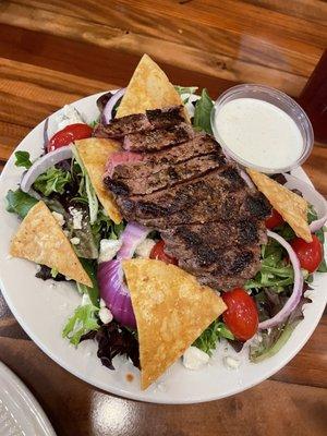 Steak salad