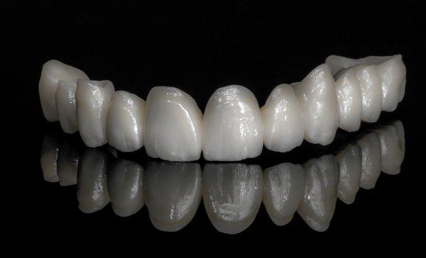 Crowns Zirconia