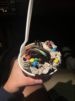 Wonderfilled, no drizzle, m&m's, and Oreo cookies