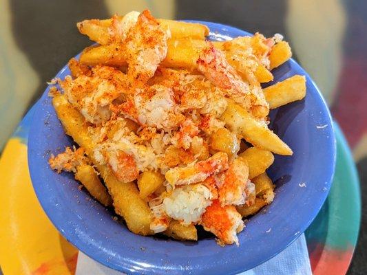 Frenchy's Garlic Crab Fries (half) | Instagram: @telephonesmoothie