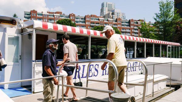 Charles Riverboat Company