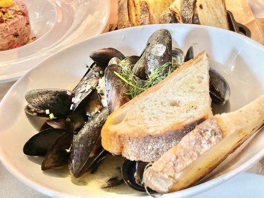 Bowl of Mussels