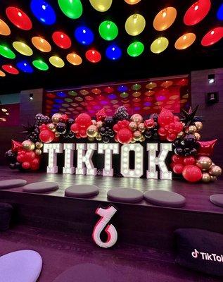 Balloons decor for TikTok