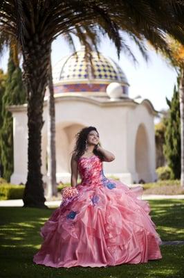 Quinceañera Magazine Advertisement Photo