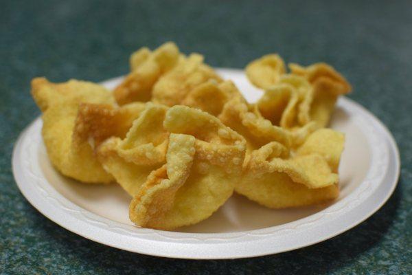 The 6 piece Crab Rangoon