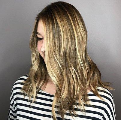 Balayage by Sara. IG:@sara_loves_hair