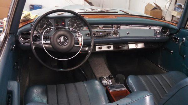 Mercedes 280 sl custom radio job with factory radio BT USB am fm stereo