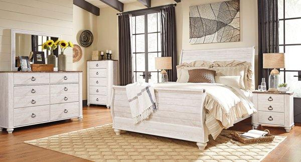 Beautiful new white wash wood collection with either Sleigh bed or Panel bed.