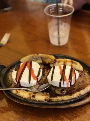 Chocolate chip cookie skillet