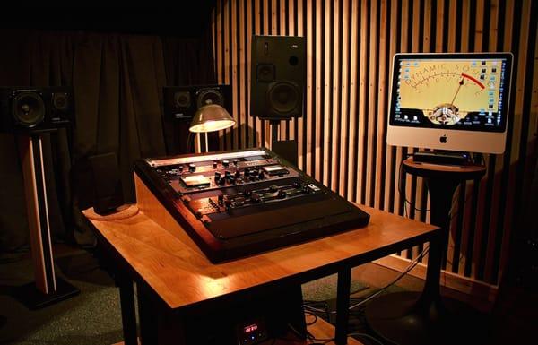 Dynamic Sound Service - Audio Mastering - Seattle, WA
 
 http://dynamicsoundservice.com