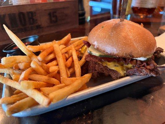 Smash Burger with bacon and cheese with fries