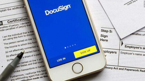 We provide every client with a guaranteed cost and a binding flat-rate contract. Book your move from anywhere, anytime, with DocuSign.