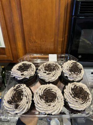 Cookies n cream cupcakes