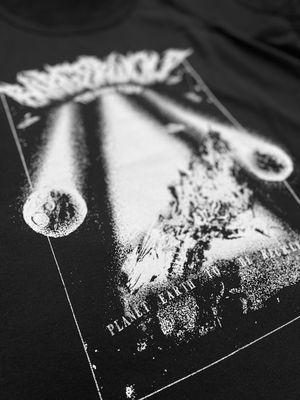 1 color screenprinting on black garments, using halftones