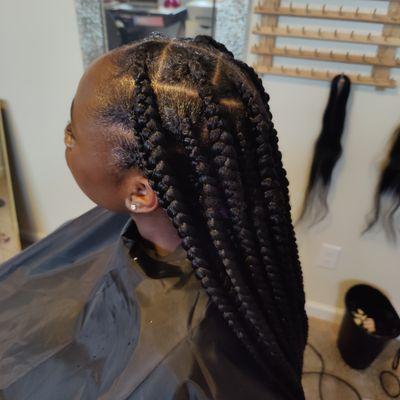 Large knotless braids