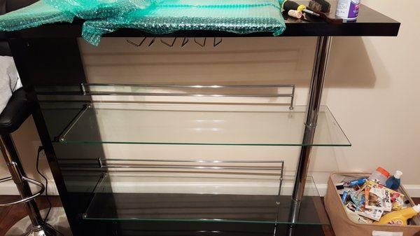 My glass bar set was perfectly intact thanks to Ron movers. Not one scratch or anything! Excellent job!