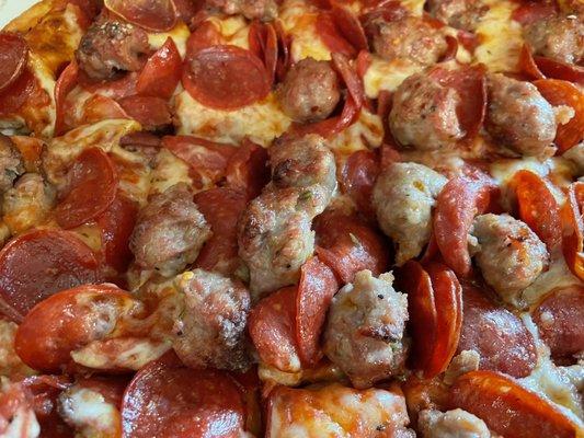 Large well done pepperoni and sausage