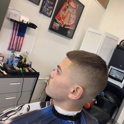 Half inch length on top and a mid skin fade! Brought to you by Jason the barber!